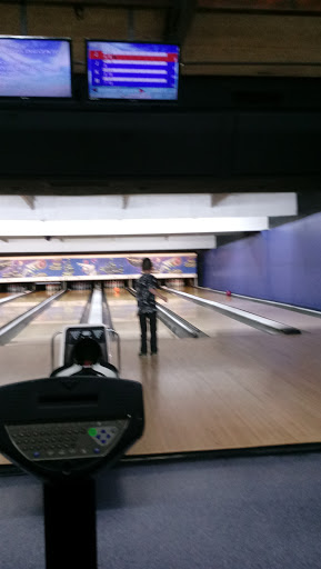 Bowling Alley «Terrell Bowling Center», reviews and photos, 2500 W Moore Ave, Terrell, TX 75160, USA