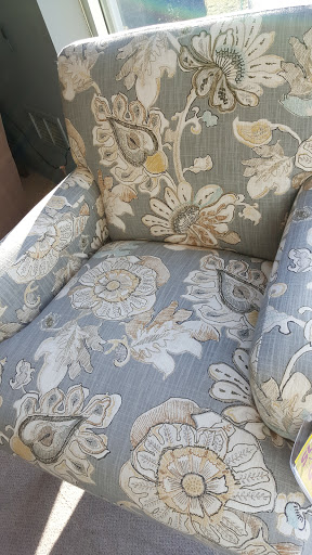 Furniture Store «Raymour & Flanigan Furniture and Mattress Store», reviews and photos, 275 Glen Cove Rd, Carle Place, NY 11514, USA