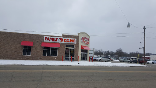 FAMILY DOLLAR, 120 E Broadway Ave, Muskegon Heights, MI 49444, USA, 