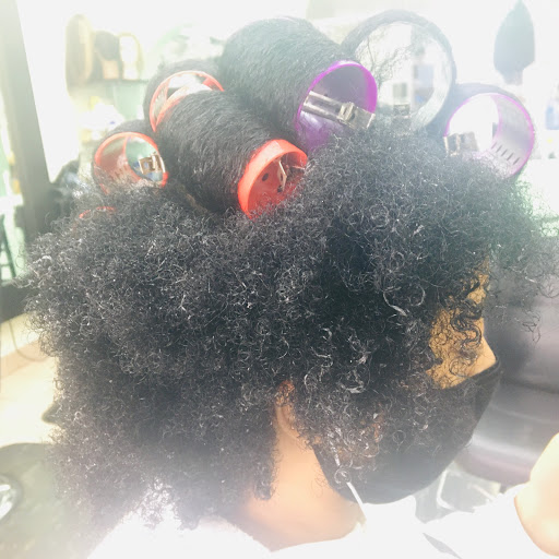 Beauty Salon «Jaquez Dominican Hair Salon», reviews and photos, 2505 Old Norcross Rd, Lawrenceville, GA 30044, USA