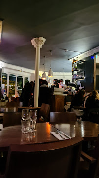 Atmosphère du Restaurant français Café Le Papillon à Paris - n°20
