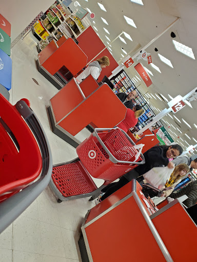 Department Store «Target», reviews and photos, 5071 Cal Sag Rd, Crestwood, IL 60445, USA