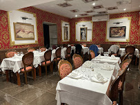 Atmosphère du Restaurant indien RESTAURANT RAJMAHAL à Nice - n°2