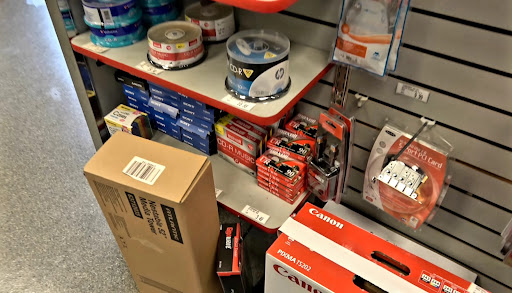 Electronics Store «RadioShack», reviews and photos, 331 E Main St, New Holland, PA 17557, USA