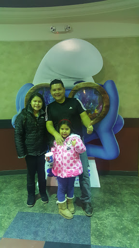 Movie Theater «Paragon Theaters Kentlands 10», reviews and photos, 629 Center Point Way, Gaithersburg, MD 20878, USA