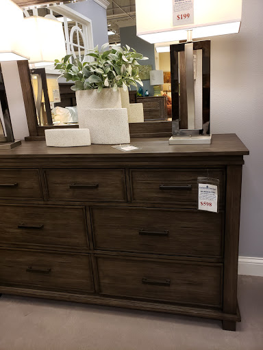 Furniture Store «Fashion Furniture», reviews and photos, 255 W El Paso Ave, Fresno, CA 93711, USA