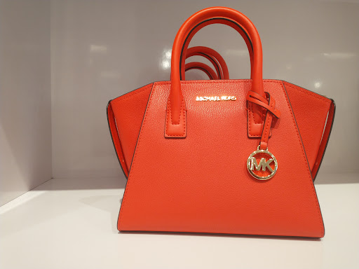 Fashion Accessories Store «Michael Kors», reviews and photos, 1 Outlet Blvd #400, Wrentham, MA 02093, USA