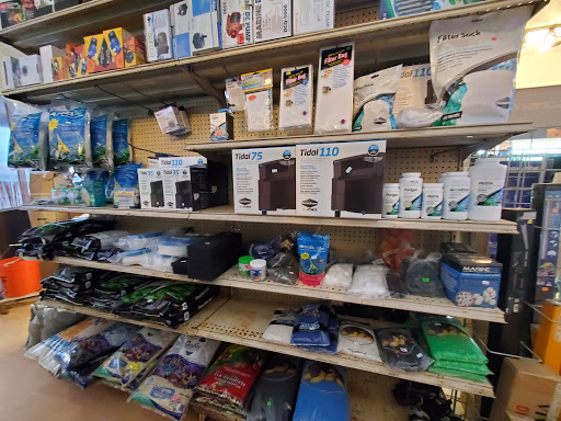 Pet Supply Store «Milwaukee Aquatics», reviews and photos, 3946 S Howell Ave, Milwaukee, WI 53207, USA