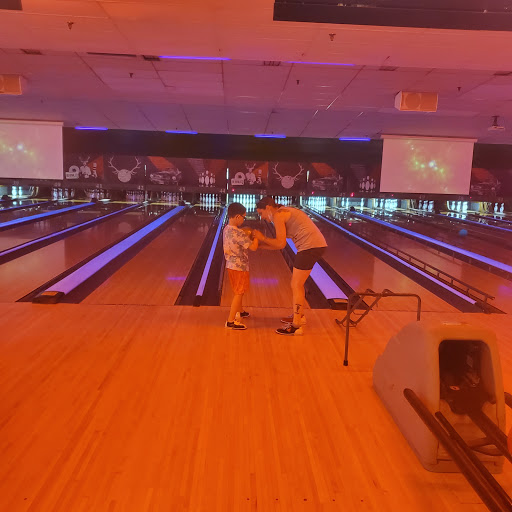 Bowling Alley «AMF Babylon Lanes», reviews and photos, 430 Sunrise Hwy, West Babylon, NY 11704, USA