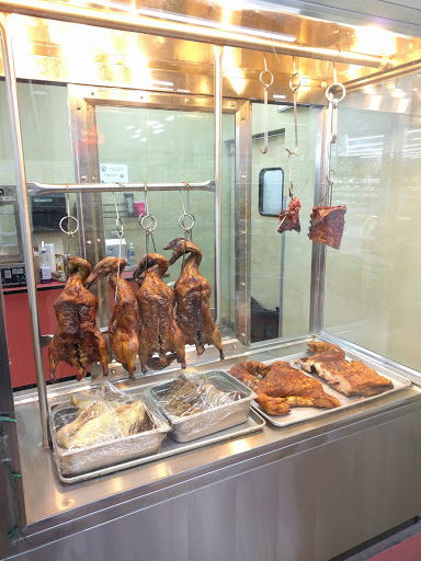 Shopping Mall «Fubonn Shopping Center», reviews and photos, 2850 SE 82nd Ave #80, Portland, OR 97266, USA