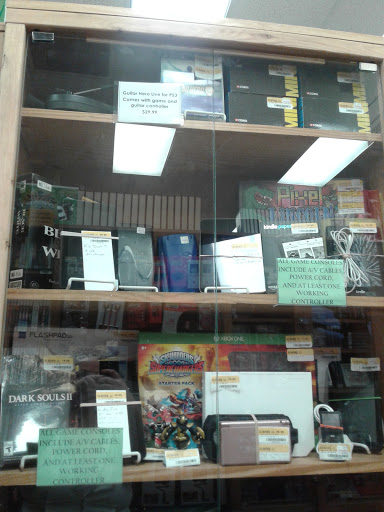 Book Store «Half Price Books», reviews and photos, 8211 Arbor Square Dr, Mason, OH 45040, USA