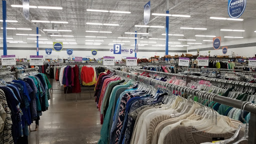 Thrift Store «Priest & Elliot Goodwill Retail & Donation Center», reviews and photos, 7850 S Priest Dr, Tempe, AZ 85284, USA