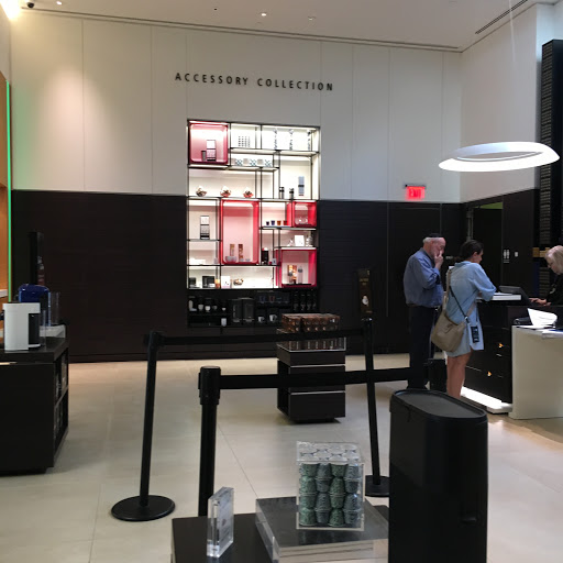 Coffee Shop «Nespresso Beverly Hills Boutique & Cafe», reviews and photos, 320 N Beverly Dr, Beverly Hills, CA 90210, USA
