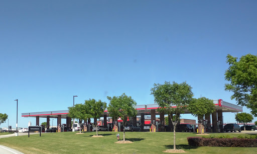 Gas Station «QuikTrip», reviews and photos, 5400 S Interstate 35 East Service Rd, Waxahachie, TX 75165, USA