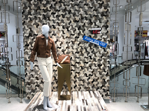 Department Store «Lord & Taylor», reviews and photos, 158 Walt Whitman Rd, Huntington Station, NY 11746, USA