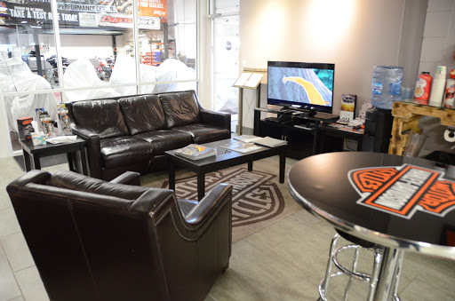 Motorcycle Dealer «Phantom Harley-Davidson», reviews and photos, 291 N Cypress Dr, Manteno, IL 60950, USA