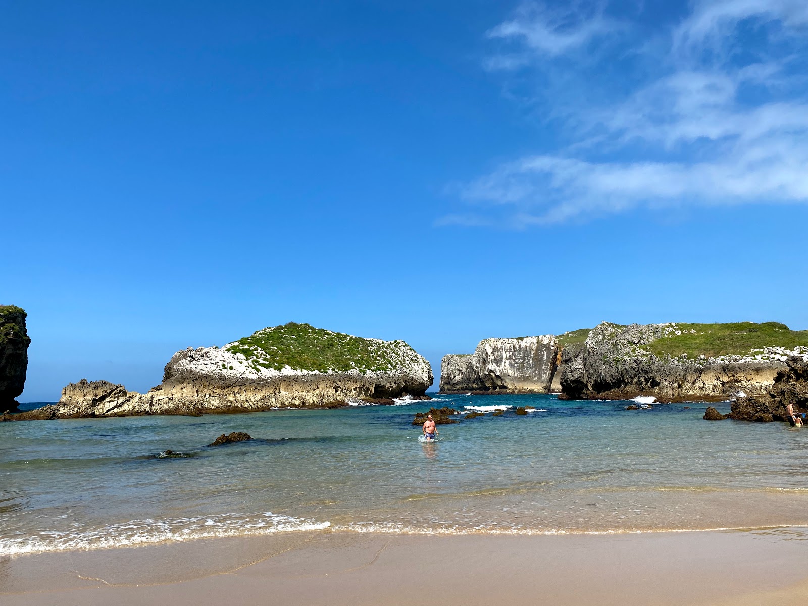 Fotografie cu Plaja Cue - Antile - locul popular printre cunoscătorii de relaxare