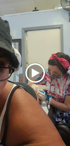 Tattoo Shop «The Lizard Lounge Tattoo Kissimmee», reviews and photos, 4519 S Orange Blossom Trail, Kissimmee, FL 34746, USA