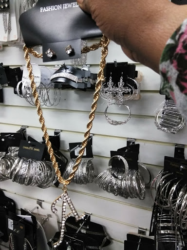 Clothing Store «Citi Trends», reviews and photos, 5203 Memorial Dr, Stone Mountain, GA 30083, USA