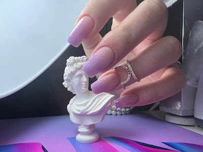 Gisèle esthétique ongles/sourcil à Rivière-Saas-et-Gourby