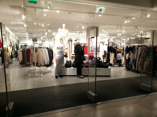 Magasin de vêtements H&M Bourges