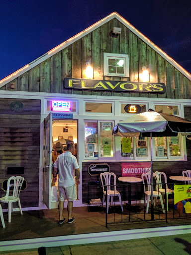 Frozen Yogurt Shop «Flavors Dessert Cafe», reviews and photos, 216 Front St, Greenport, NY 11944, USA