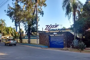 Zip's Motel image