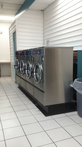 Laundromat «Waters Coin Laundry», reviews and photos, 7302 W Waters Ave, Tampa, FL 33634, USA