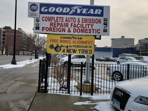 Tire Shop «Goodyear Tire Plus», reviews and photos, 1806 S Wabash Ave, Chicago, IL 60616, USA