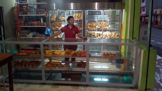 Panadería Y Pastelería "Sabropan 2" - Santo Domingo de los Colorados