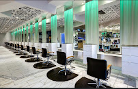 Zolton's Salon & Day Spa - Photo 4 - Car repair in Scottsdale, AZ, Scottsdale