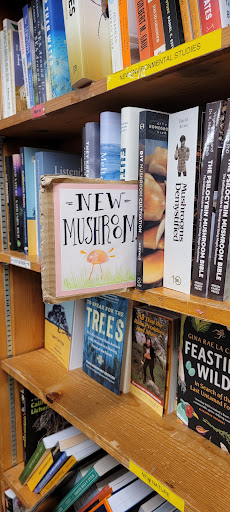 Book Store «Green Apple Books», reviews and photos, 506 Clement St, San Francisco, CA 94118, USA