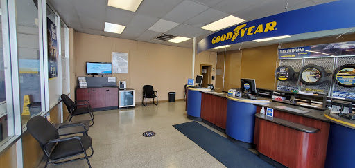 Tire Shop «Goodyear Auto Service Center», reviews and photos, 3690 Bird Rd, Coral Gables, FL 33133, USA