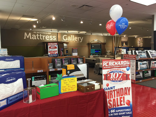 Appliance Store «P.C. Richard & Son», reviews and photos, 110 Federal Rd, Danbury, CT 06811, USA