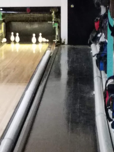 Bowling Alley «Danbury Duck Pin Lanes», reviews and photos, 7 E Hayestown Rd, Danbury, CT 06811, USA