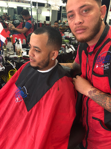 Barber Shop «Bueno Barbershop», reviews and photos, 463 NE 167th St, North Miami Beach, FL 33162, USA