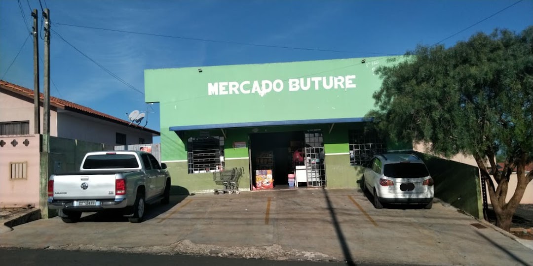 Mercado Buture.