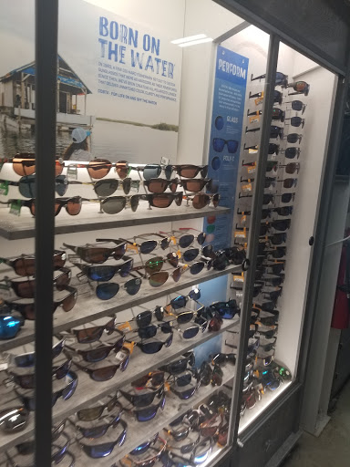 Outdoor Sports Store «DNW Outdoors», reviews and photos, 1711 E Parker Rd, Jonesboro, AR 72404, USA