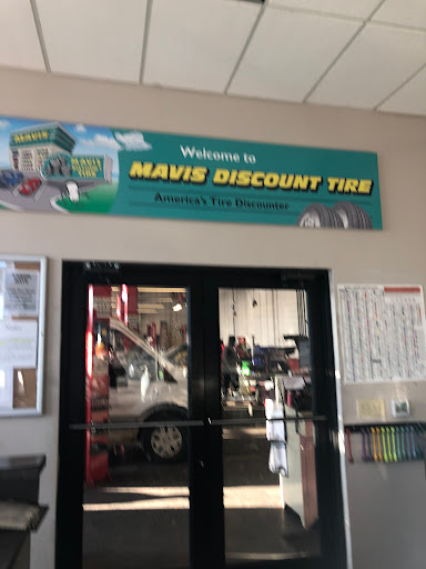 Tire Shop «Mavis Discount Tire», reviews and photos, 650 Simpson Dr, Chester Springs, PA 19425, USA