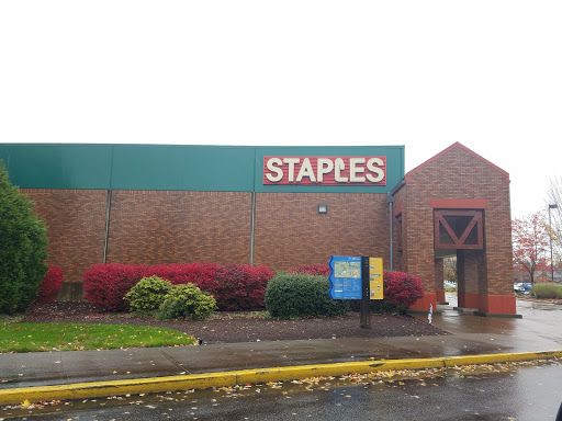 Office Supply Store «Staples», reviews and photos, 8795 SW Tualatin-Sherwood Rd, Tualatin, OR 97062, USA