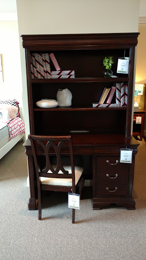 Furniture Store «Havertys Furniture», reviews and photos, 2615 Medical Center Pkwy Suite 2700, Murfreesboro, TN 37129, USA