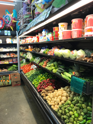 Grocery Store «EL MERCADITO GROCERY», reviews and photos, 906 Eastern Blvd, Clarksville, IN 47129, USA