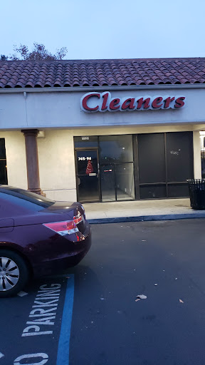 Laundromat «Holiday Cleaners», reviews and photos, 1123 Tasman Dr, Sunnyvale, CA 94089, USA