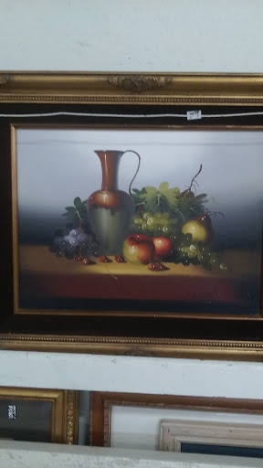 Thrift Store «Super Thrift Store», reviews and photos, 815 N Oxnard Blvd, Oxnard, CA 93030, USA