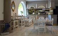 Atmosphère du Restaurant français La Bastide de Morgane à Sorgues - n°1
