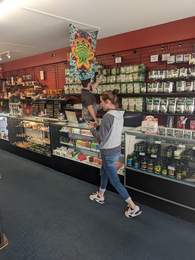 Tobacco Shop «We Roll», reviews and photos, 2339 Tamiami Trail E, Naples, FL 34112, USA