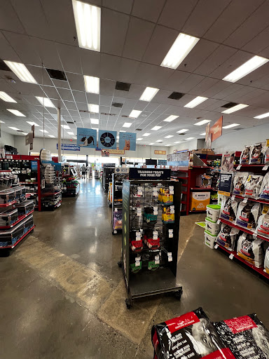 Pet Supply Store «Petco Animal Supplies», reviews and photos, 1917 Douglas Blvd, Roseville, CA 95661, USA