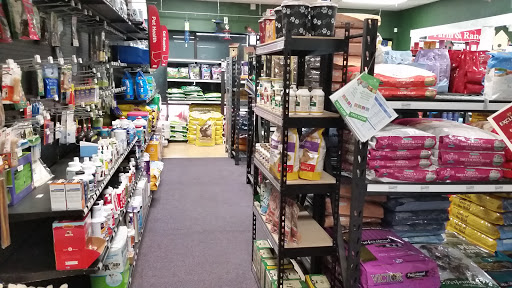 Animal Feed Store «Ace Barn Feed & Pet Supplies», reviews and photos, 10425 County Rd 39, Lithia, FL 33547, USA