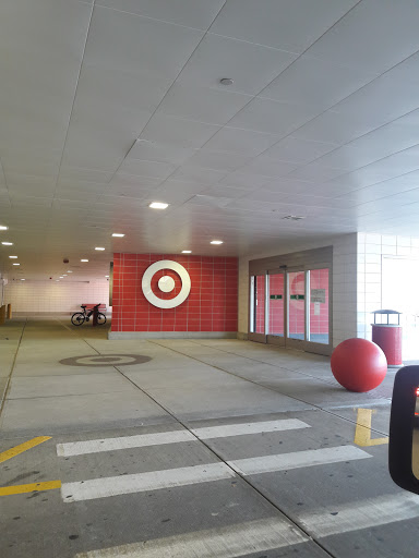 Target, 1 Hawes Way, Stoughton, MA 02072, USA, 