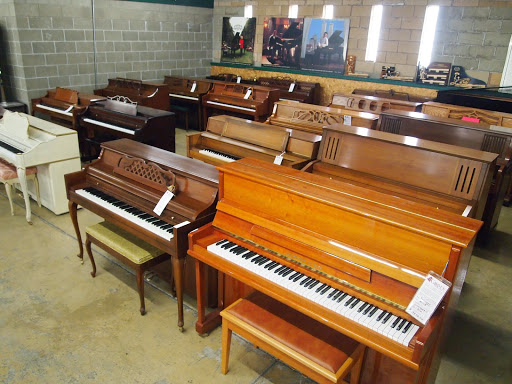 Graves Piano & Organ Co. image 7